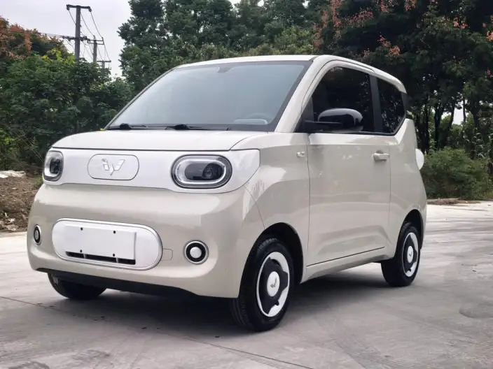 Wuling Hongguang MINIEV 2024 Model 215km Advanced version Lithium Iron Phosphate