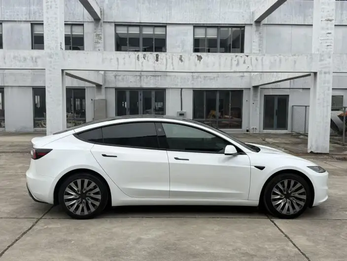 Model 3 2023 Model Rear-wheel drive version – фото 7