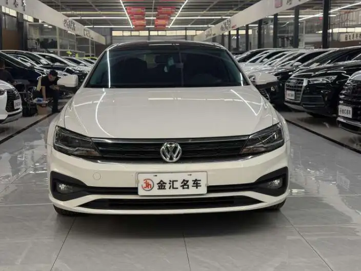 Volkswagen Lamando 2021 Model 230TSI DSG Fashion edition – фото 2