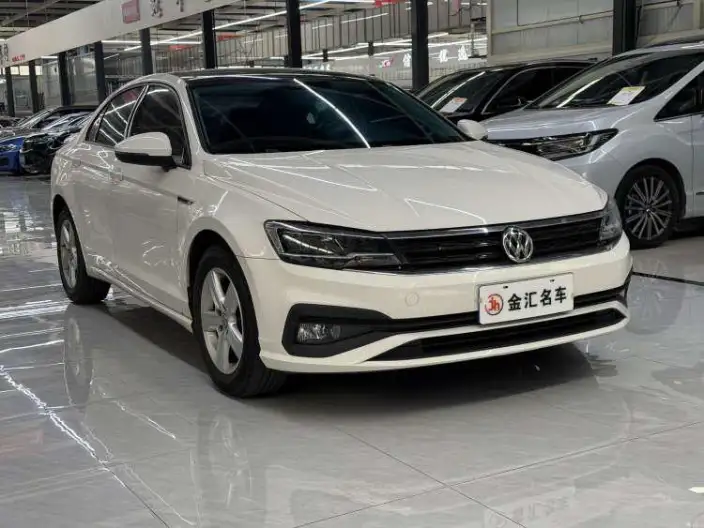 Volkswagen Lamando 2021 Model 230TSI DSG Fashion edition – фото 3
