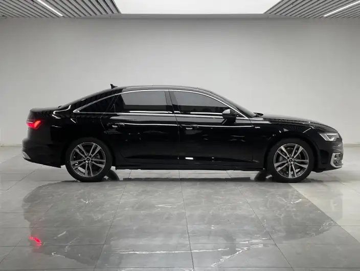 Audi A6L 2024 Model 40 TFSI Luxury Dynamic Model – фото 8