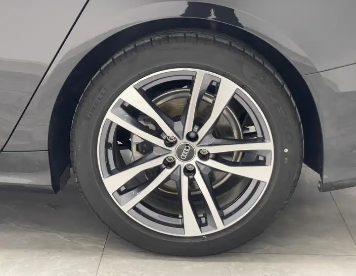 Audi A6L 2024 Model 40 TFSI Luxury Dynamic Model – фото 9