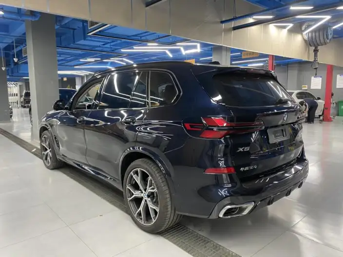 BMW X5 2026 Model xDrive30Li Exclusive Model M Sports Night Set – фото 4