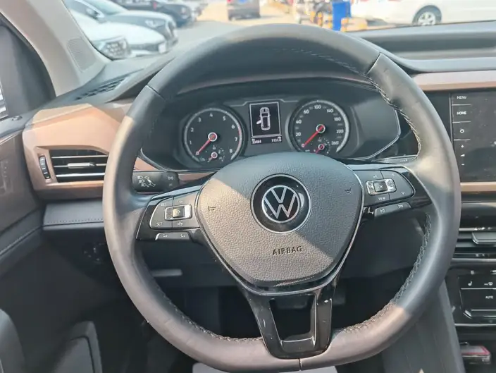 Volkswagen Tharu 2021 Model 280TSI 2WD Deluxe Edition – фото 10