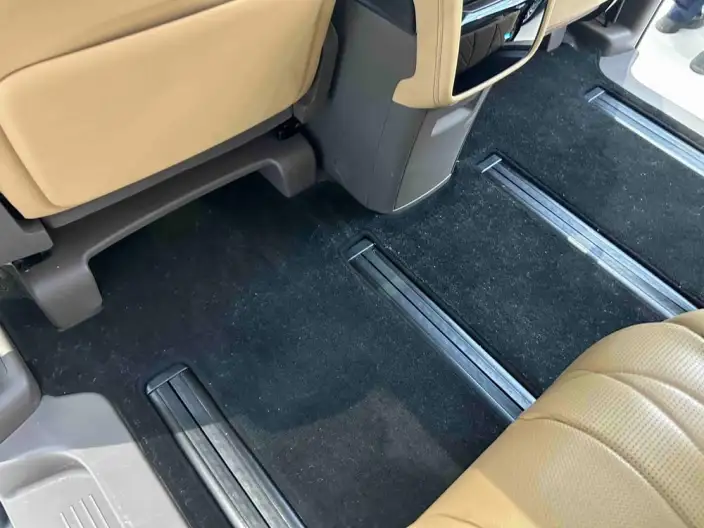 DENZA D9 DM 2022 Model 970 4WD Flagship Model – фото 7