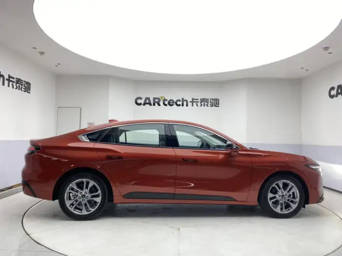 Ford Mondeo 2026 Model 1.5T EcoBoost Luxury Model – фото 8