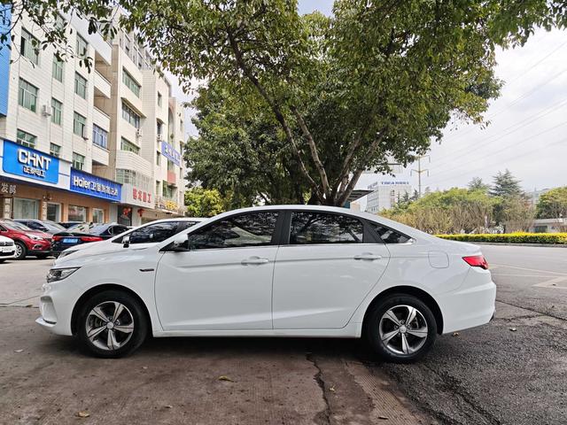 Geely Emgrand GL Модель 2018 года 1.4T автоматическое Elite Connected – фото 4