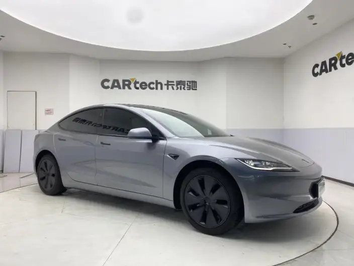 Model 3 2025 Model Facelift Rear-wheel drive version – фото 3