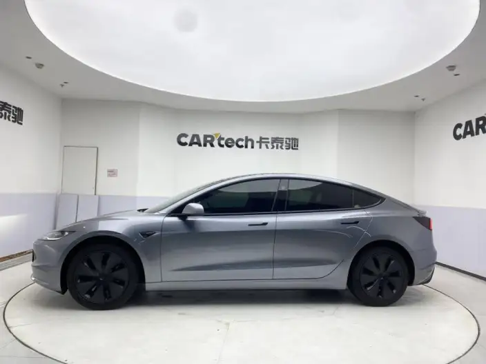 Model 3 2025 Model Facelift Rear-wheel drive version – фото 4