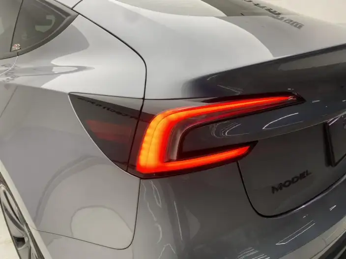 Model 3 2025 Model Facelift Rear-wheel drive version – фото 8