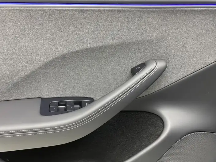 Model 3 2025 Model Facelift Rear-wheel drive version – фото 9