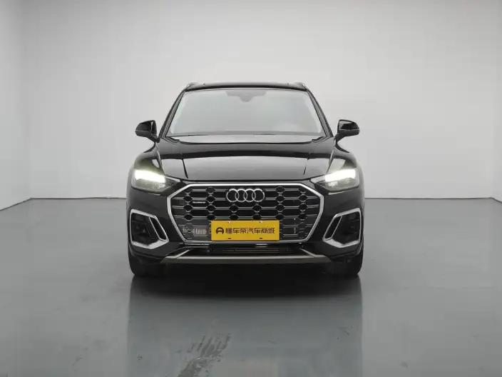 Audi Q5L 2022 Model 40T Fashion Dynamic Model – фото 2