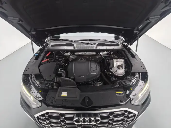 Audi Q5L 2022 Model 40T Fashion Dynamic Model – фото 10