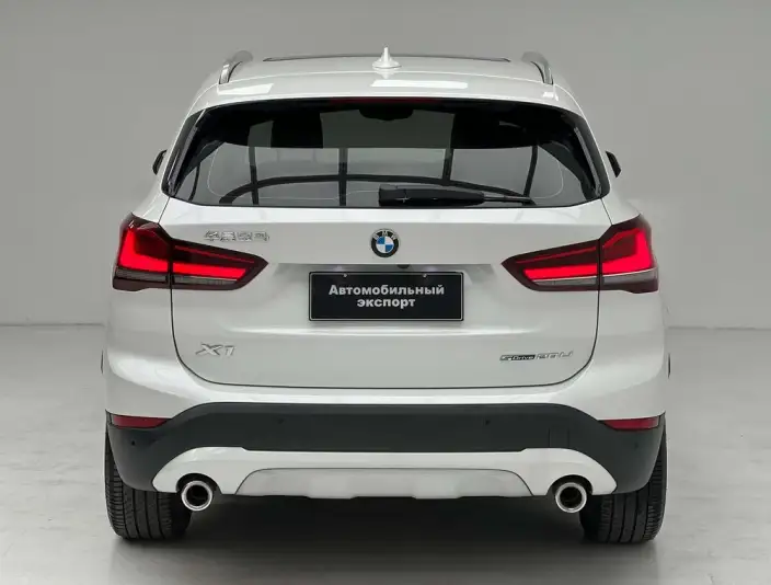 BMW X1 2022 Model sDrive20Li Exclusive Model – фото 6