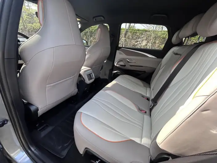 BYD Song Pro DM 2024 Model DM-i Honor Edition 71km Pilot Model – фото 9