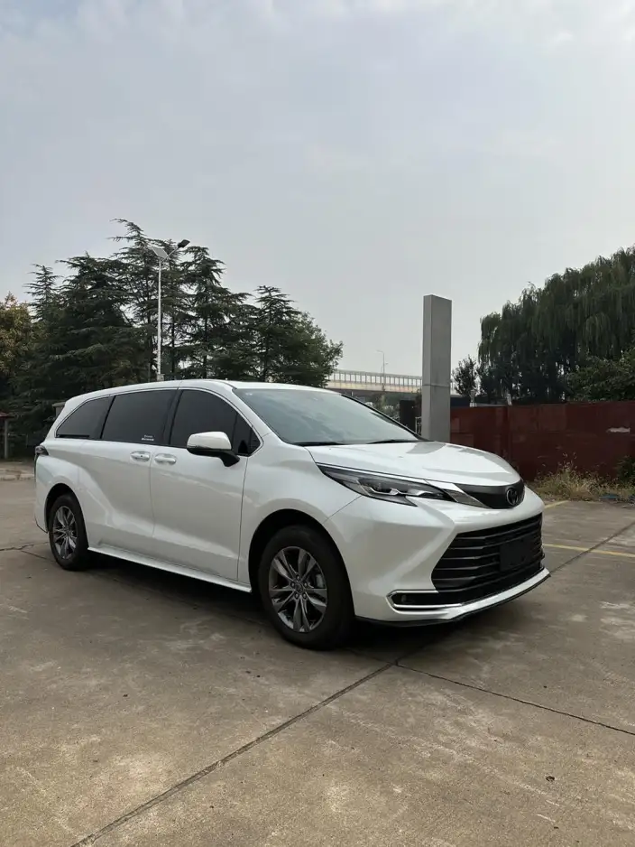 Toyota Sienna 2026 Model Hybrid 2.5L Comfort Edition – фото 3