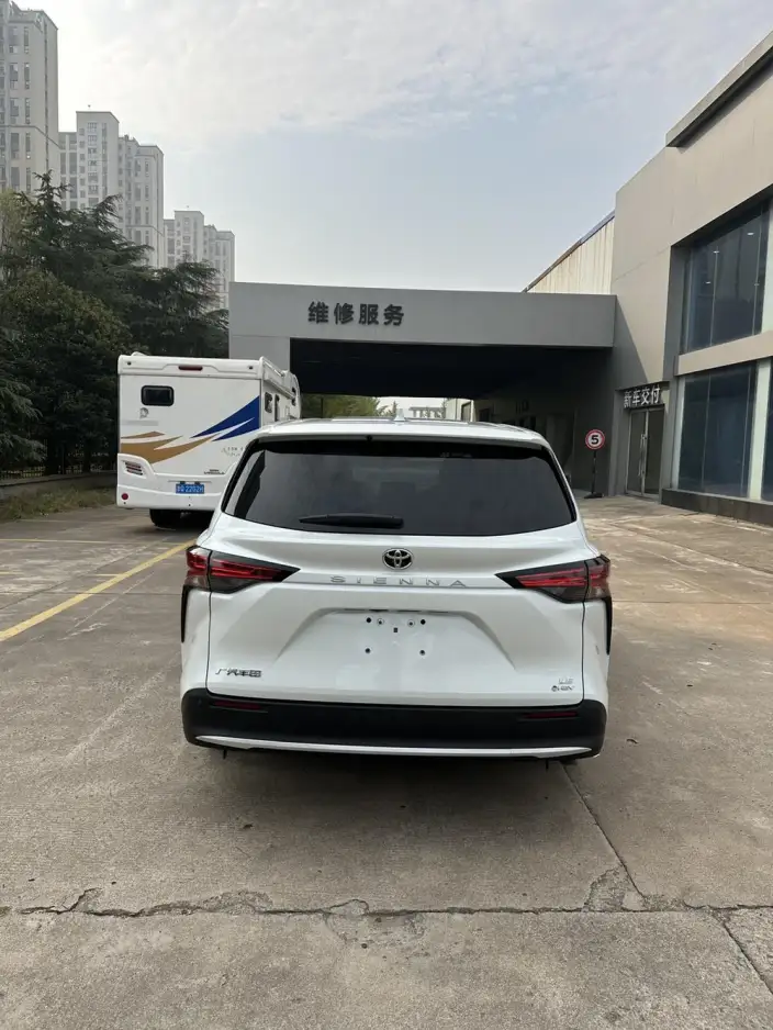 Toyota Sienna 2026 Model Hybrid 2.5L Comfort Edition – фото 5
