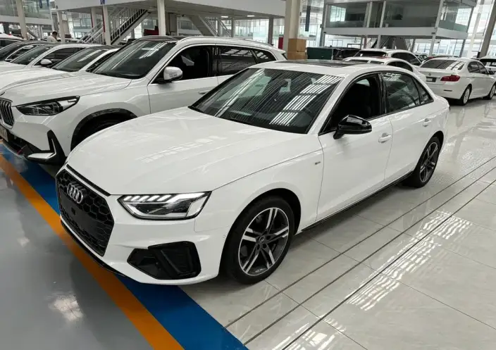 Audi A4 L 2022 Model 40 TFSI Luxury Dynamic Model – фото 1