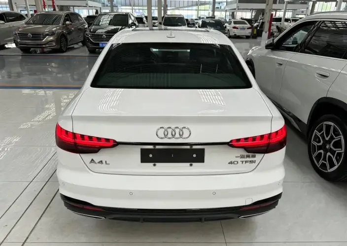 Audi A4 L 2022 Model 40 TFSI Luxury Dynamic Model – фото 5
