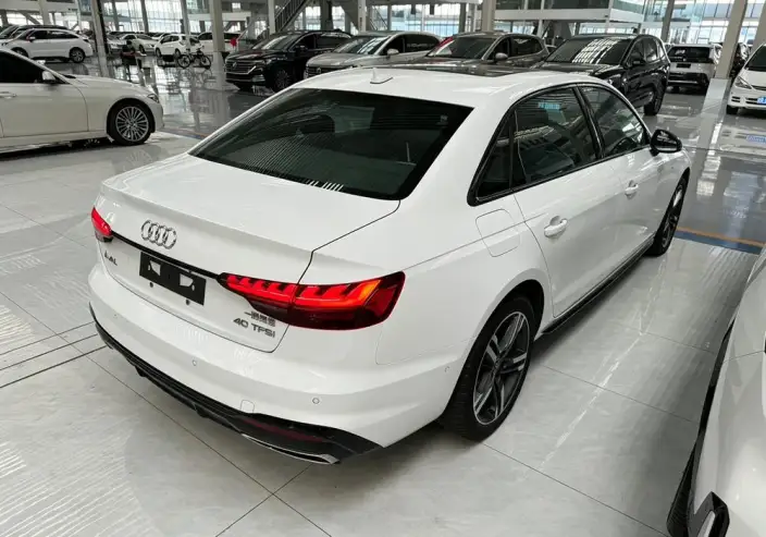 Audi A4 L 2022 Model 40 TFSI Luxury Dynamic Model – фото 6