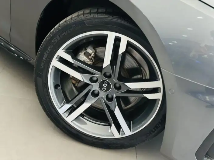 Audi A4 L 2022 Model 40 TFSI Luxury Dynamic Model – фото 9