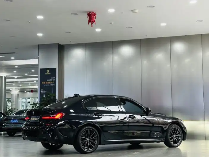 BMW 3 Series 2022 Model 325Li M Sports Night Set – фото 6