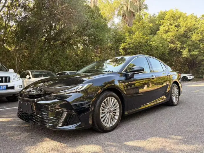 Toyota Camry 2024 Model Hybrid 2.0HGVP Deluxe Edition – фото 1
