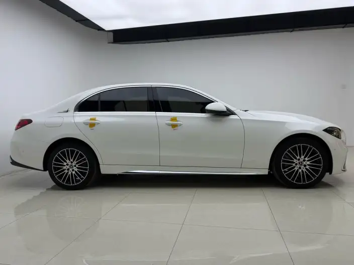 Mercedes-Benz C-Class 2024 Model C 200 L Sports Edition – фото 8