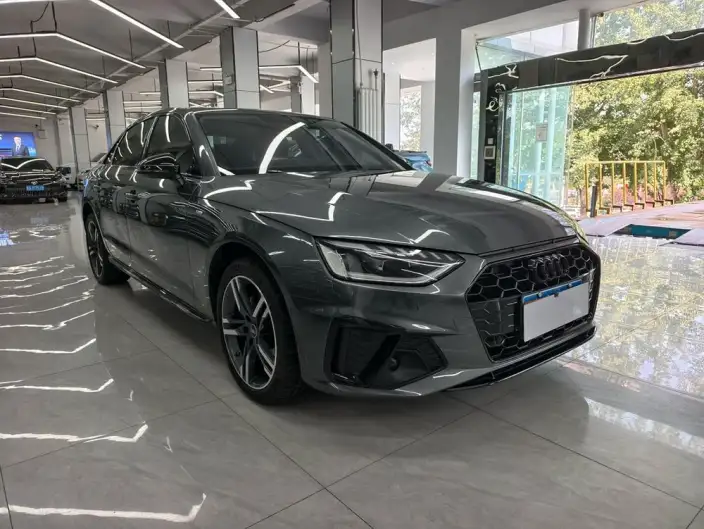 Audi A4 L 2022 Model 40 TFSI Fashion Dynamic Model – фото 3
