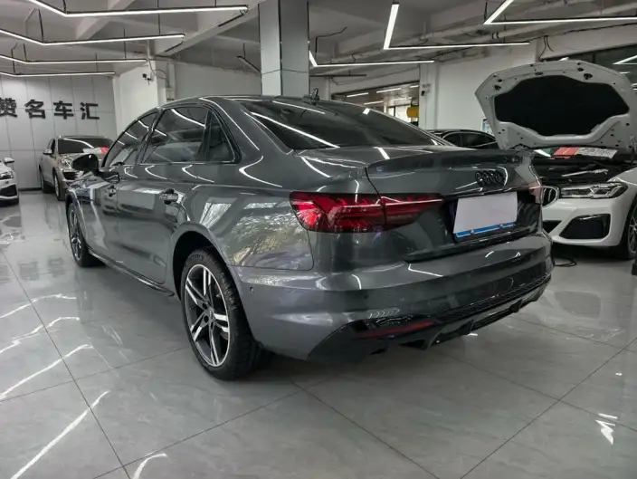Audi A4 L 2022 Model 40 TFSI Fashion Dynamic Model – фото 4