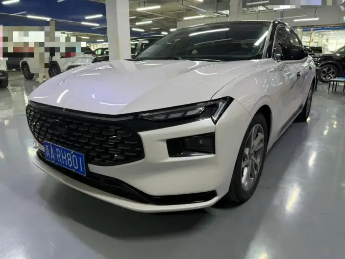 Ford Mondeo 2023 Model EcoBoost 245 Luxury Model – фото 1