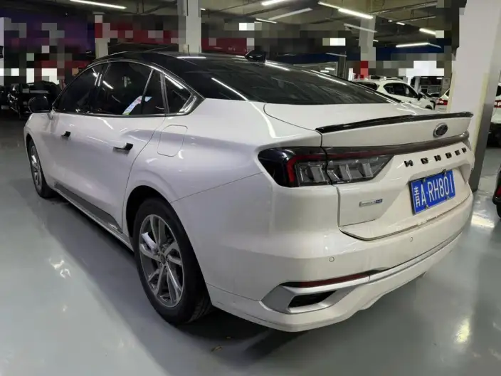 Ford Mondeo 2023 Model EcoBoost 245 Luxury Model – фото 4
