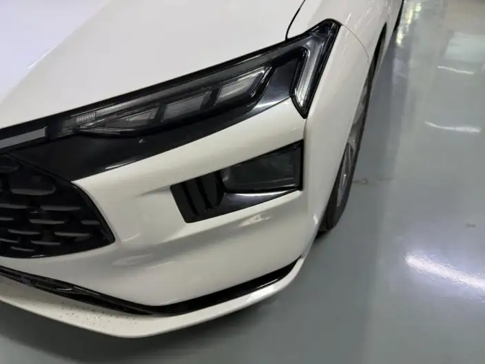 Ford Mondeo 2023 Model EcoBoost 245 Luxury Model – фото 7