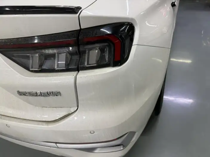 Ford Mondeo 2023 Model EcoBoost 245 Luxury Model – фото 8