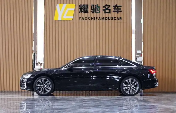 Audi A6L 2023 Model Facelift 45 TFSI quattro Exclusive Dynamic Model – фото 3
