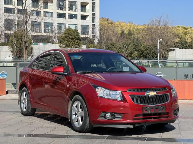Chevrolet Cruze 2013 модификация 1.6L SL MT – фото 3