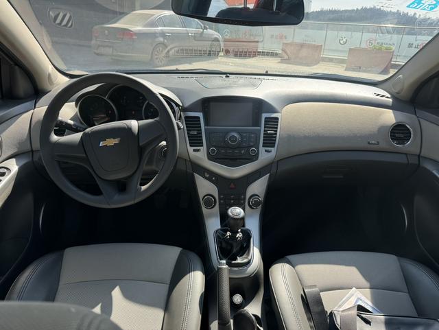 Chevrolet Cruze 2013 модификация 1.6L SL MT – фото 5