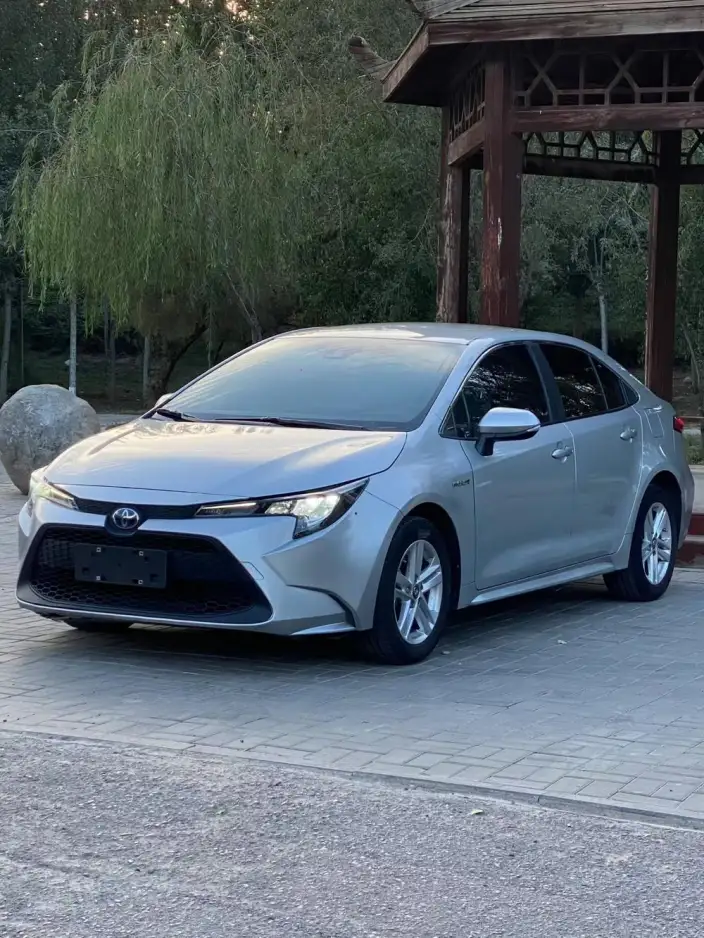 Toyota Levin 2022 Model Hybrid 1.8H E-CVT Leading version – фото 1