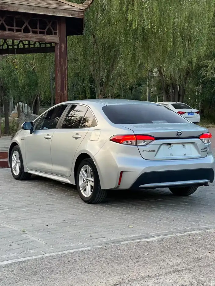 Toyota Levin 2022 Model Hybrid 1.8H E-CVT Leading version – фото 4