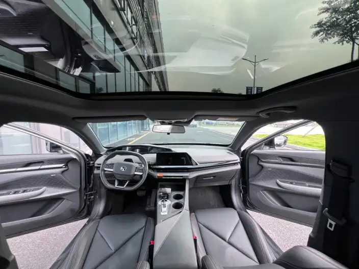 Changan UNI-V 2022 Model 1.5T Smart Pilot Model – фото 7