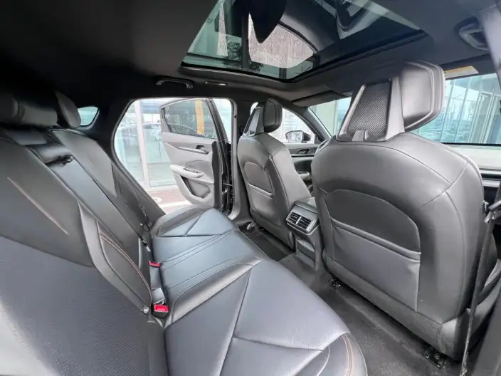 Changan UNI-V 2022 Model 1.5T Smart Pilot Model – фото 9