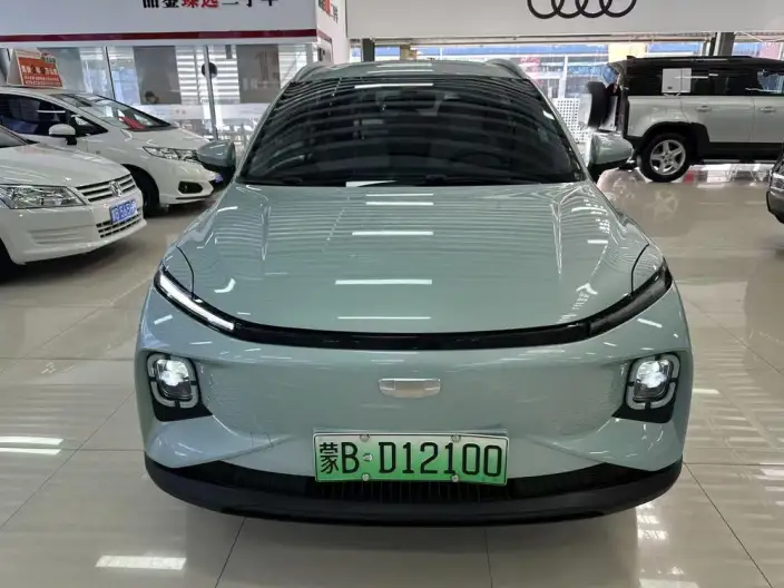 Geely Geometry E Firefly 2024 Model 401KM Xingguang – фото 2