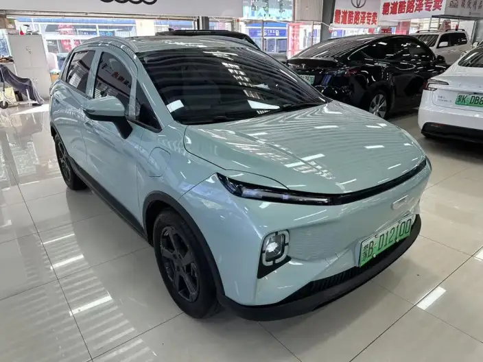 Geely Geometry E Firefly 2024 Model 401KM Xingguang – фото 3