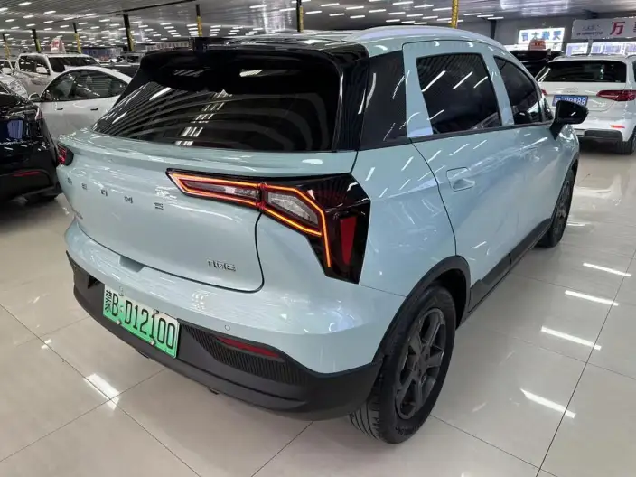 Geely Geometry E Firefly 2024 Model 401KM Xingguang – фото 6