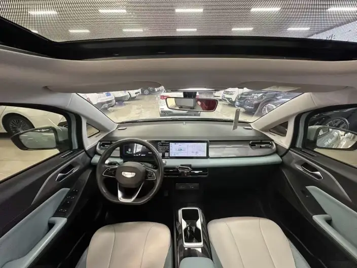 Geely Geometry E Firefly 2024 Model 401KM Xingguang – фото 7