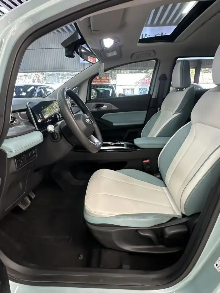 Geely Geometry E Firefly 2024 Model 401KM Xingguang – фото 8