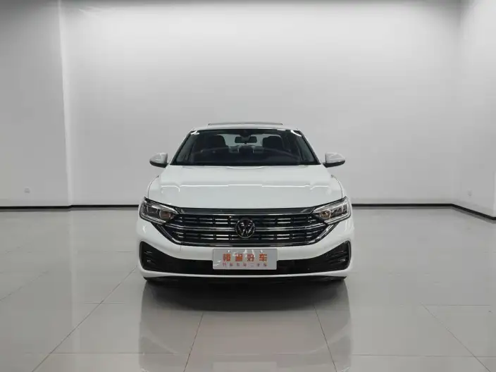 Volkswagen Sagitar 2025 Model 300TSI DSG Beyond Edition – фото 2