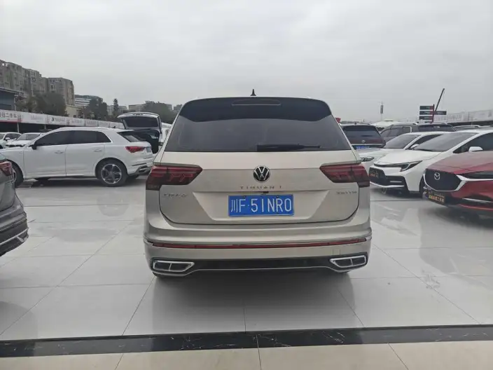 Volkswagen Tiguan L 2022 Model 330TSI Automatic 2WD R-Line Enjoy the version more – фото 6
