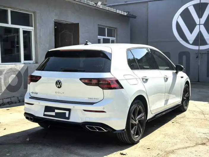 Volkswagen Golf 2023 Model 280TSI DSG R-Line – фото 6