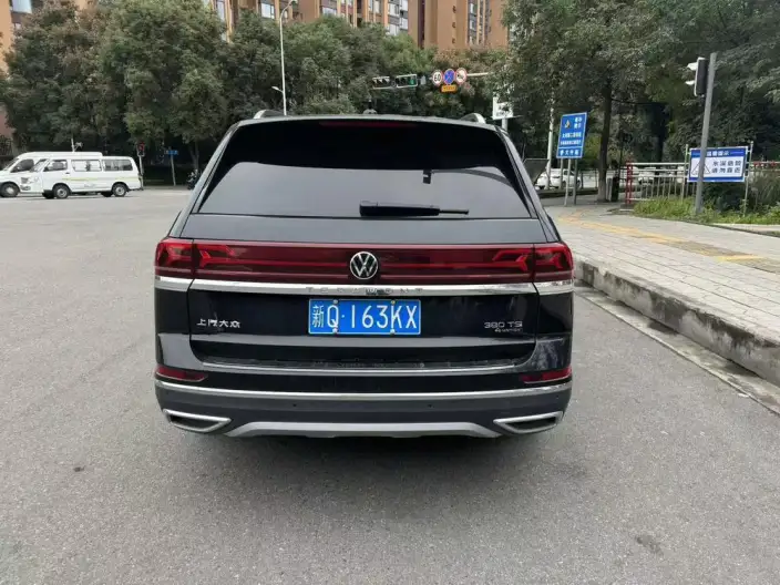 Volkswagen Teramont 2023 Model Facelift 380TSI 4WD Respect Deluxe Edition – фото 5